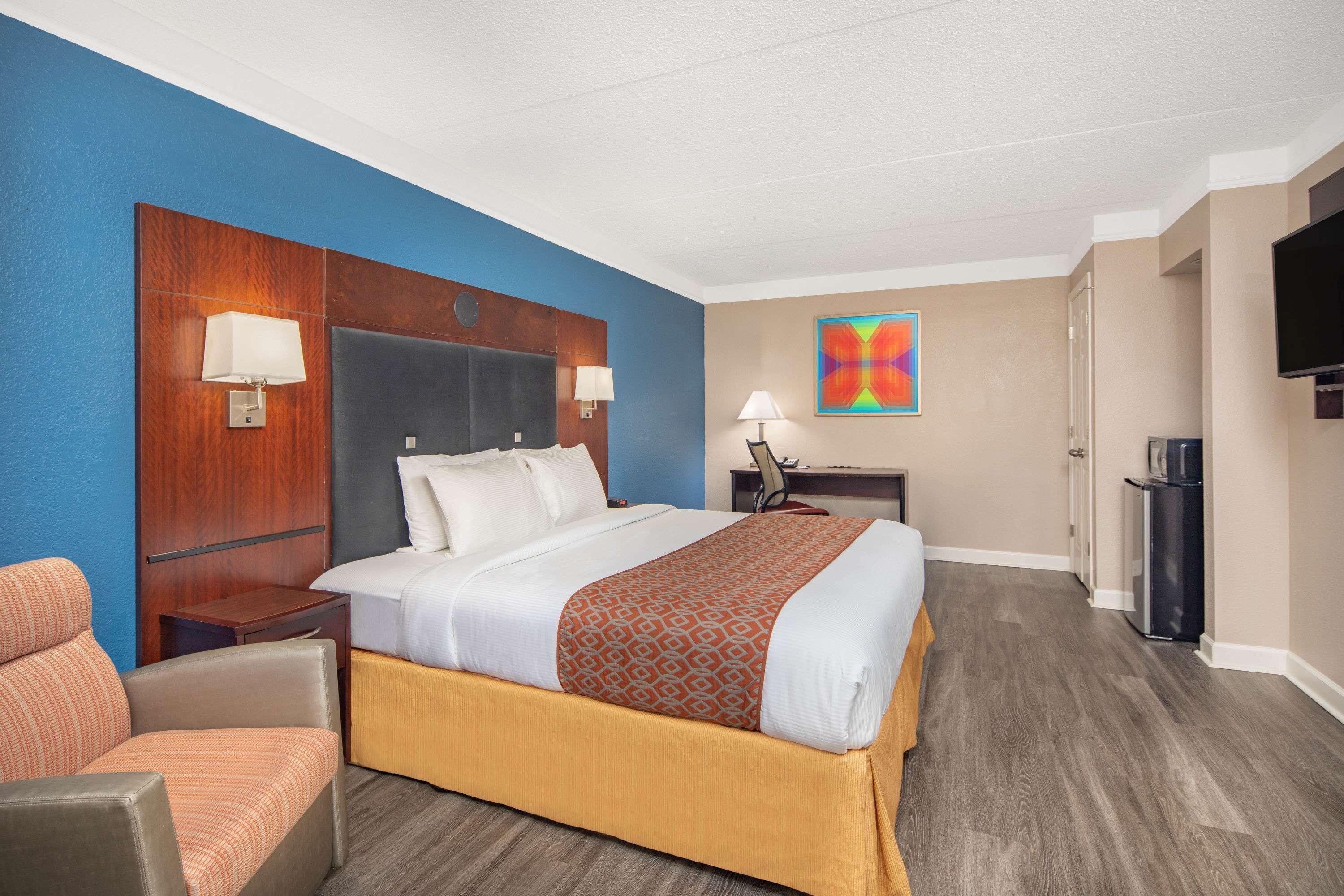 Budget Inn & Suite Atlanta Marietta Stadium מראה חיצוני תמונה