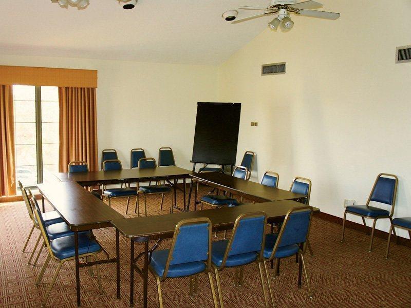 Budget Inn & Suite Atlanta Marietta Stadium מראה חיצוני תמונה
